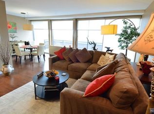 1 Horizon Rd APT 809, Fort Lee, NJ 07024