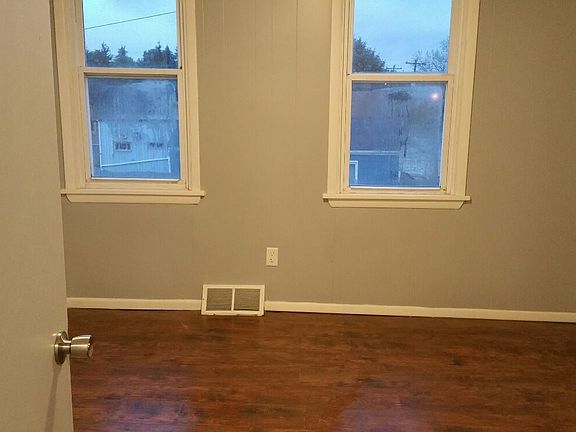 Wolfe Fl 3 Bedroom 2