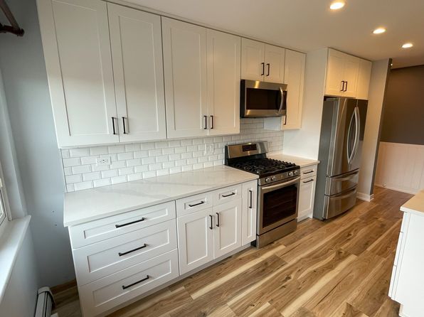 8661 1/2 W Foster Ave