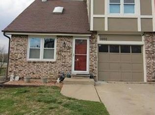 1000 E Huntington Pl, Olathe, KS 66061