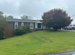 1527 Barton Dr NE, Cullman, AL 35055