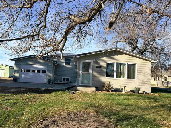 521 Berthold St NE, Berthold, ND 58718
