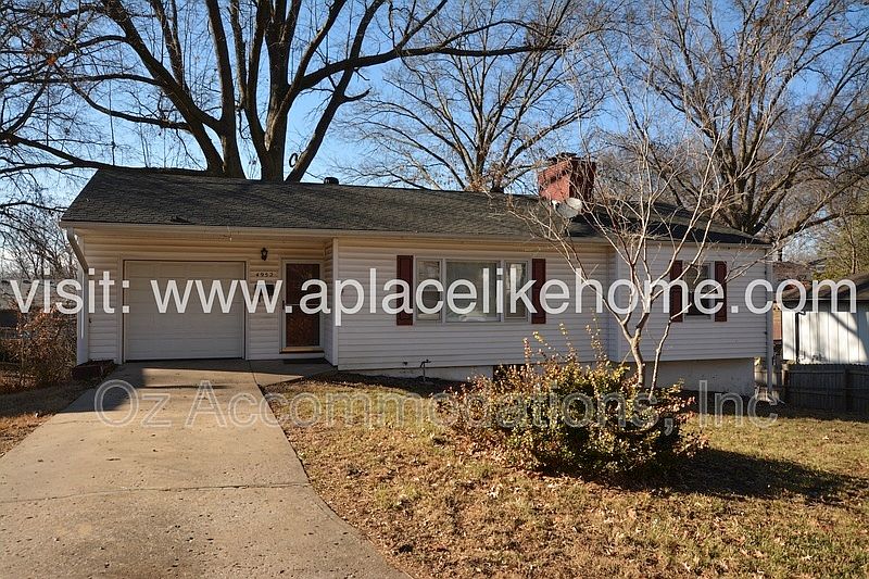 1st image of 4952 N Garfield Ave