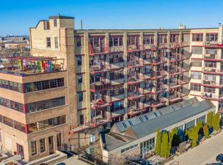 215 W Maple St APT 202, Milwaukee, WI 53204