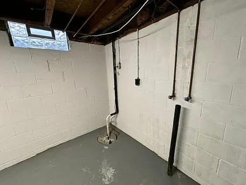 washer dryer hookups in basement