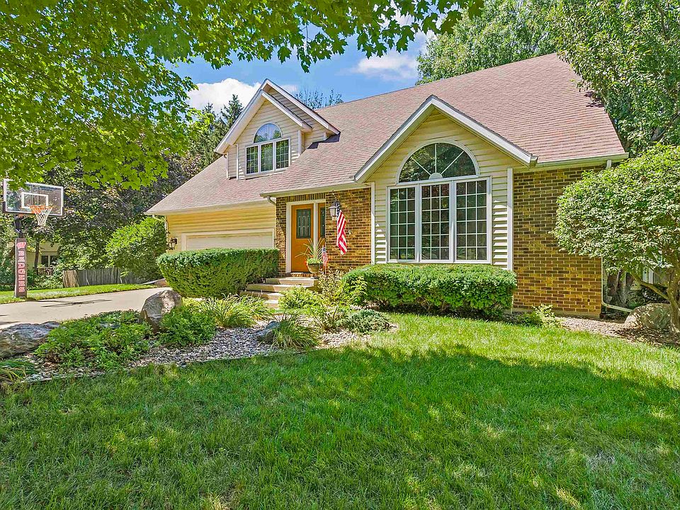 721 Hearthside Dr, Cedar Falls, IA 50613 Zillow