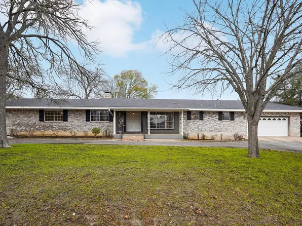 706 Cardinal Dr, Kerrville, TX 78028