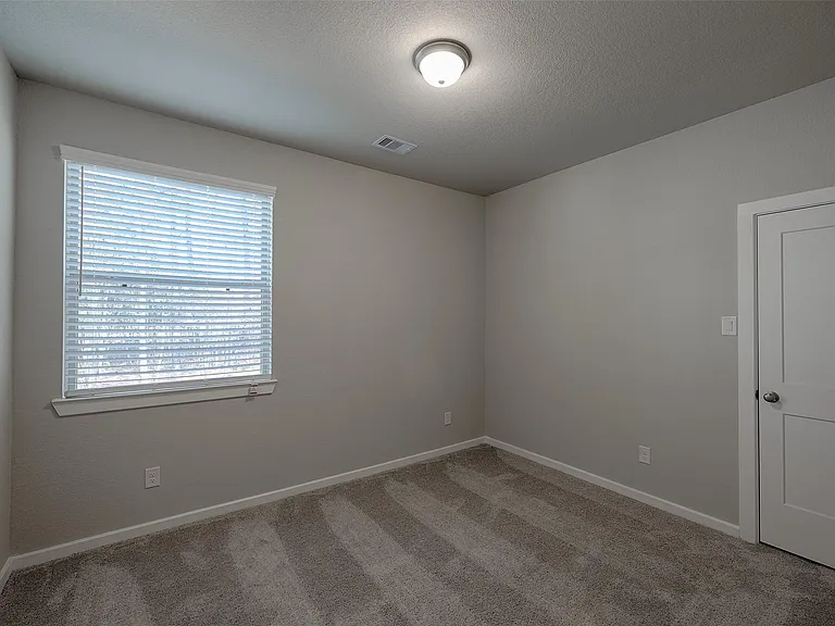 115 Handley Dr — Photo 18