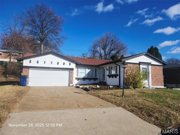 11630 New Halls Ferry Rd, Florissant, MO 63033