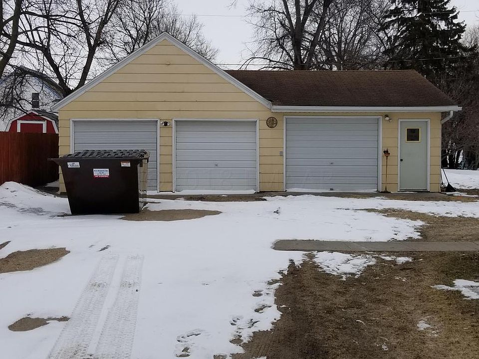 2nd image of 604 2nd Ave E