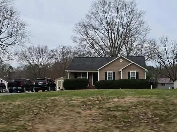 306 S Ayersville Rd, Mayodan, NC 27027