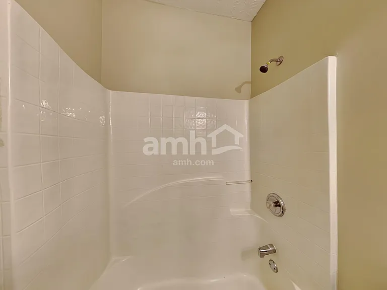 501 Gables Ct — Photo 15