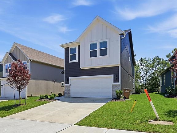 4th image of 425 Hampstead Dr