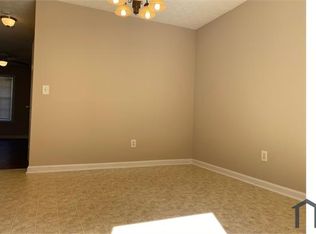 2109 Country Walk Way SE, Conyers, GA 30013