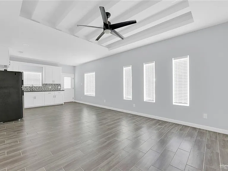 1405 San Vicente Ave #1 — Photo 5
