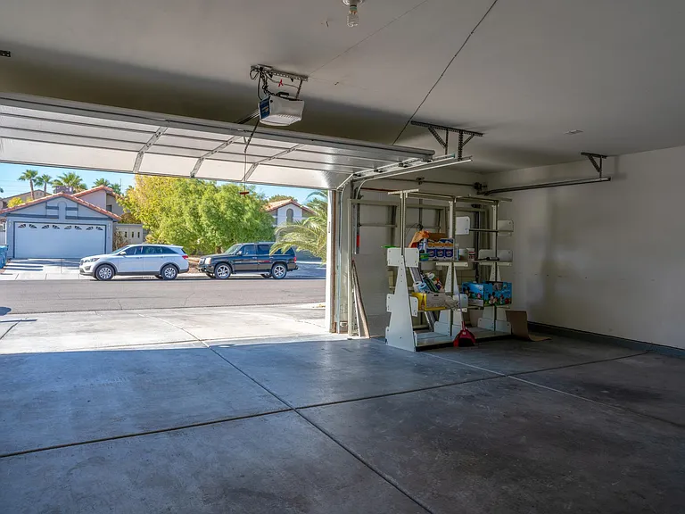garage