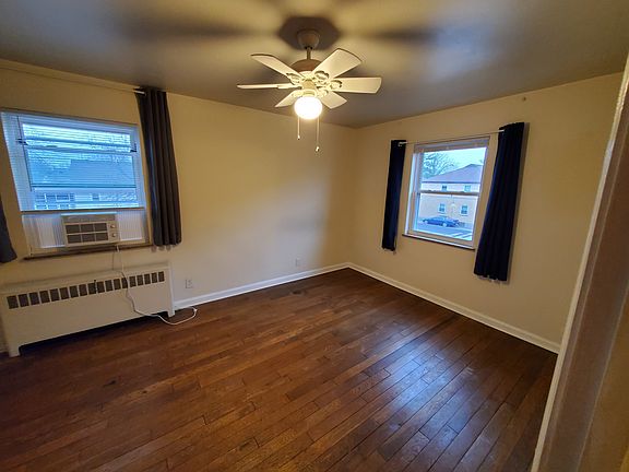 5th image of 4115 Oakwood Ave #4