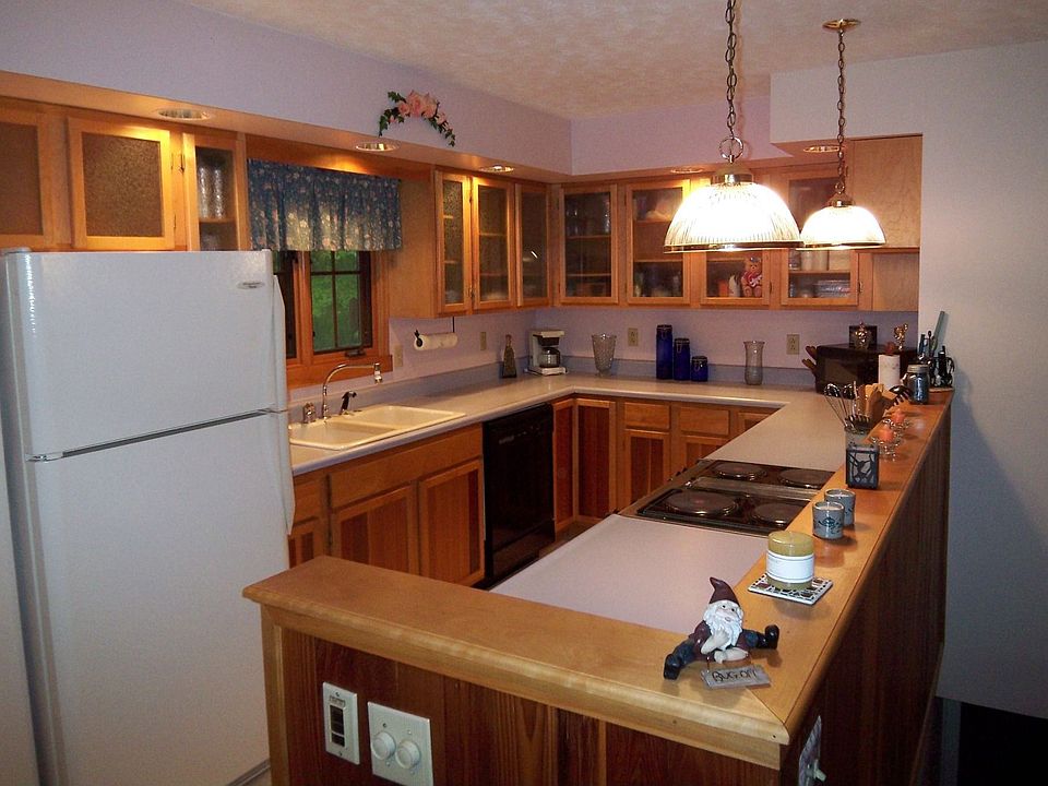 Custom Kitchen Cabinetry