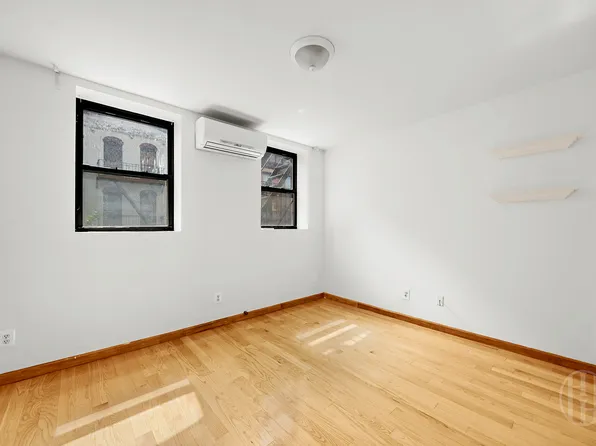 189 Orchard Street image 1 of 8