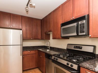 639 W Wrightwood Ave, Chicago, IL, 60614