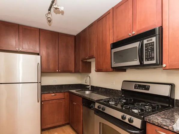 639 W Wrightwood Ave, Chicago, IL 60614