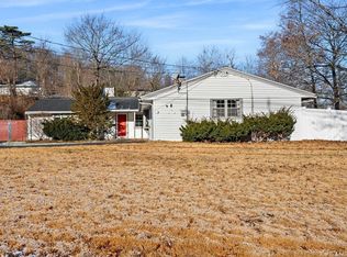 143 Winona St, Peabody, MA 01960