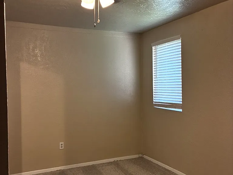 2507 N Yucca St #2 — Photo 6