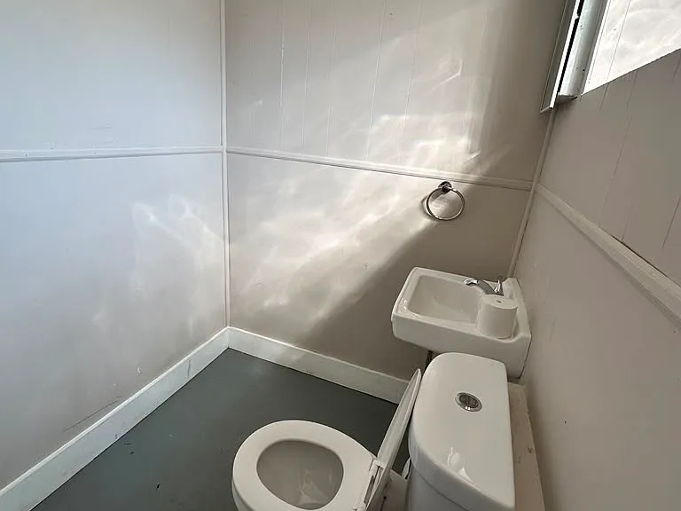 3404 Tyson Ave — Photo 5