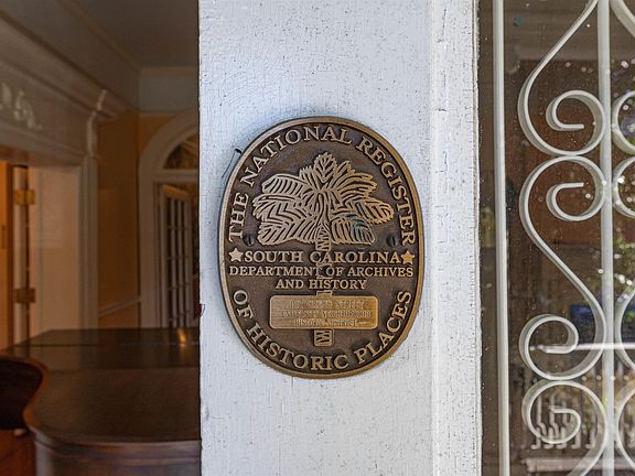 5th image of 1012 Gregg St