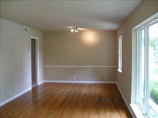 5th image of 3250 Leahy Dr