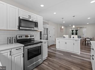 20 Melrose Ave, Lansdowne, PA 19050