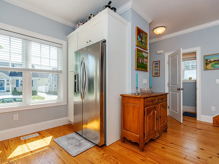 19 Eustis Ave — Photo 7