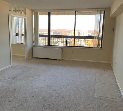 3rd image of 3701 S George Mason Dr Unit 1808N