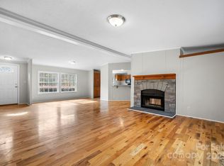 5499 Pembrooke Dr, Granite Falls, NC 28630