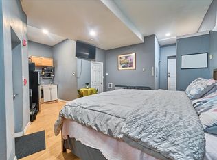 304 Veazie St #4, Providence, RI 02904