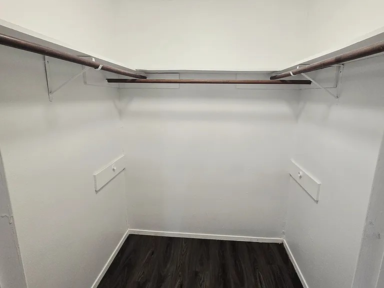 19515 Plantain Dr — Photo 5