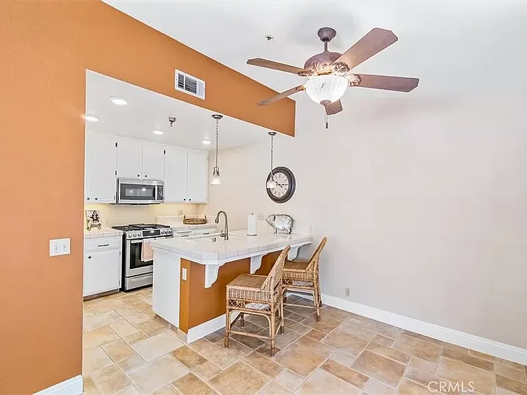 942 Bluebell Way — Photo 14
