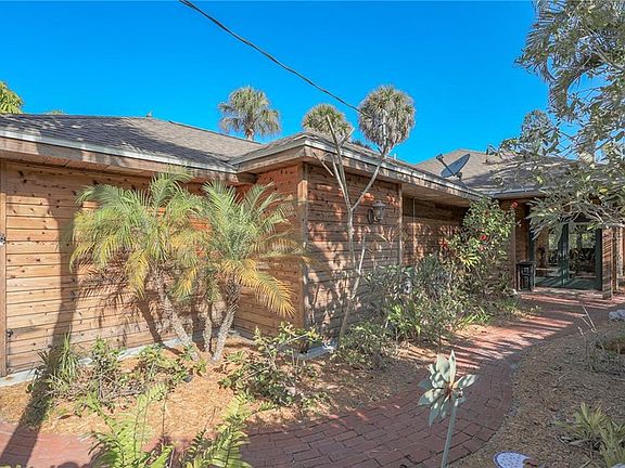2nd image of 130 Island Cir