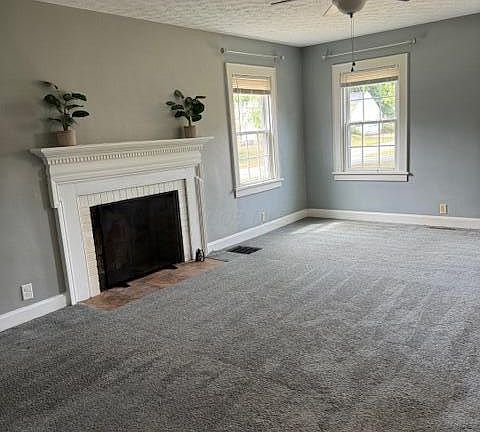 2nd image of 704 Sheridan Dr