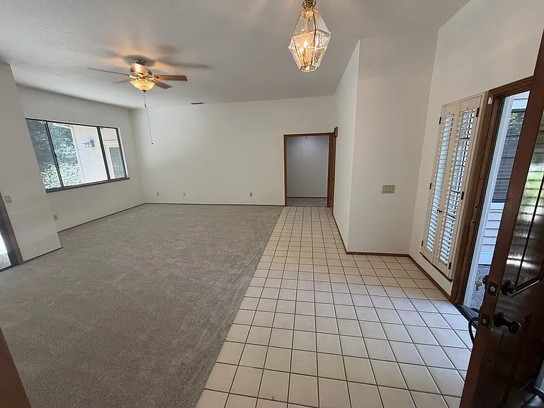 11674 Prospect Hill Dr — Photo 6
