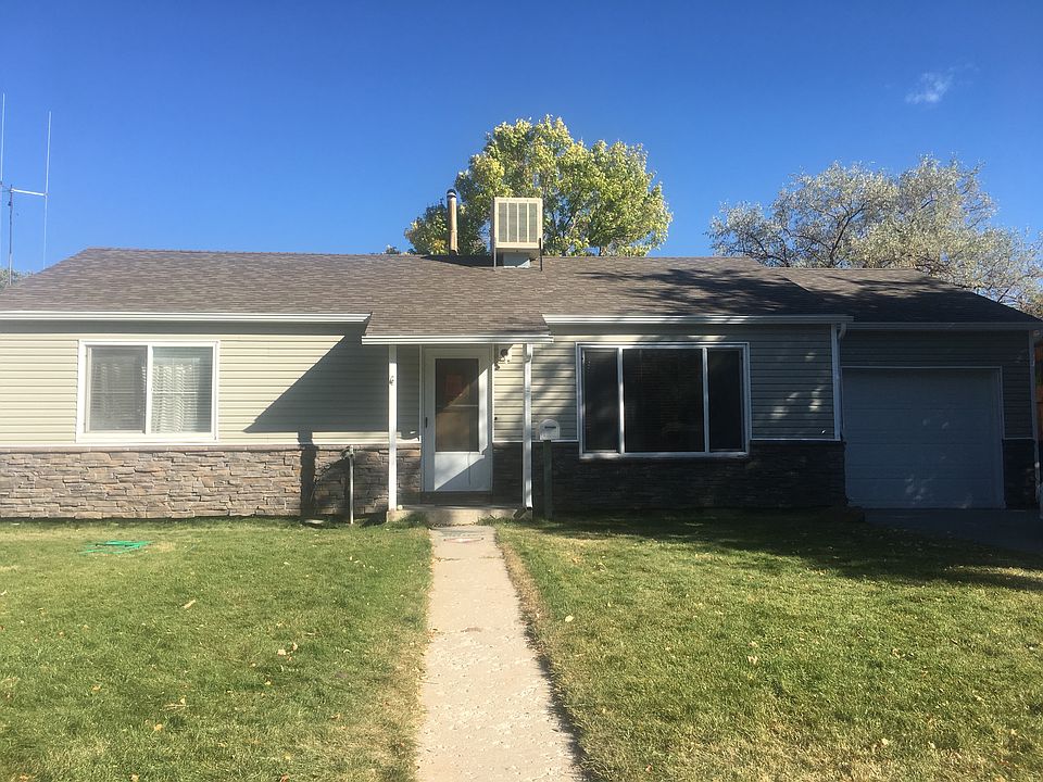 1st image of 225 Bramwell St