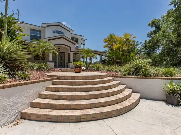 2648 Grand Blvd, Holiday, FL 34690