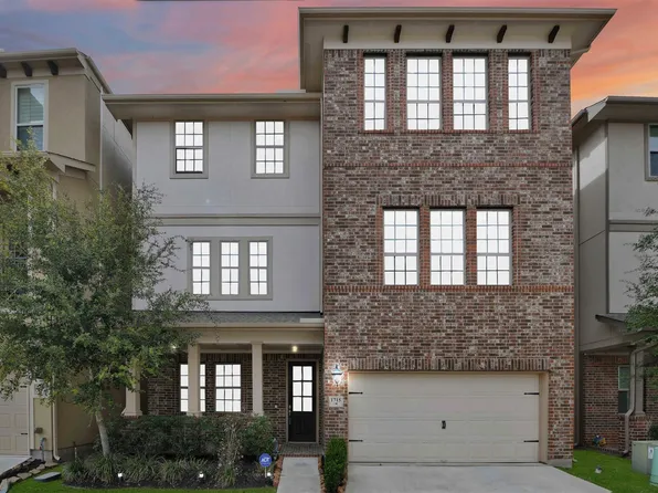 1715 Billfish Blvd, Kingwood, TX 77345