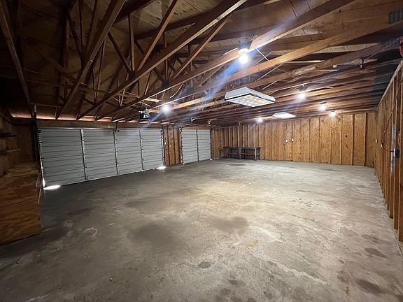 4th image of 1316 Hayes Ave