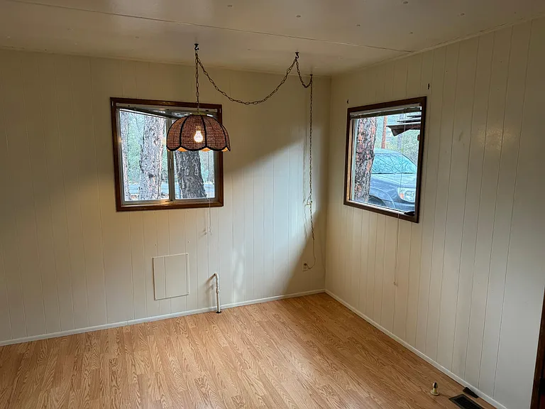 950 S Milton Ave — Photo 15