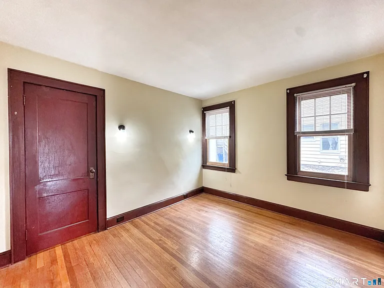 14 Woodbury Ave #1 — Photo 12