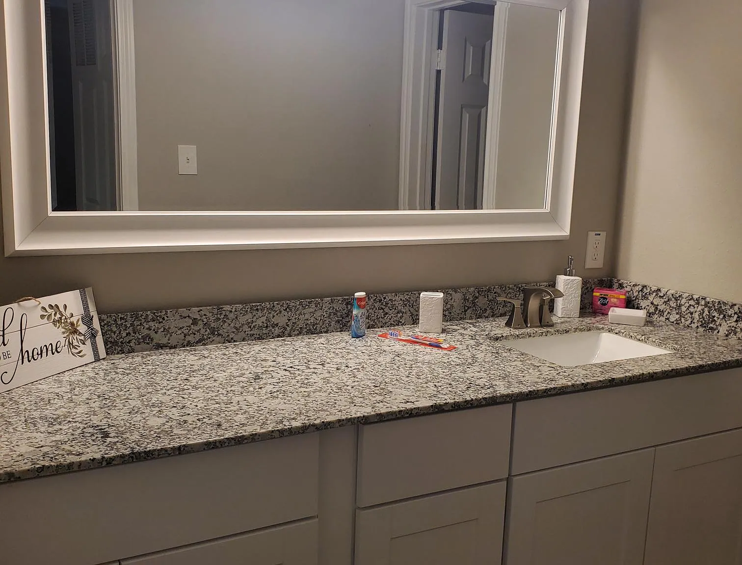 El Milagro Apartments — Photo 4