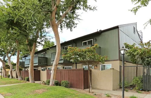 4875 E McKinley Ave Photo 1