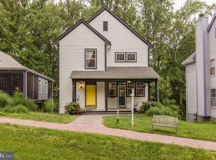 9682 Farmside Pl, Vienna, VA 22182