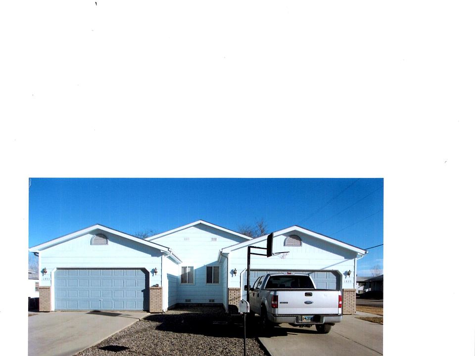 2nd image of 1433 Russell Ave